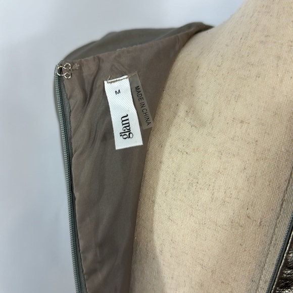 glam Silver Metallic Dress, Size M - Picture 7 of 13